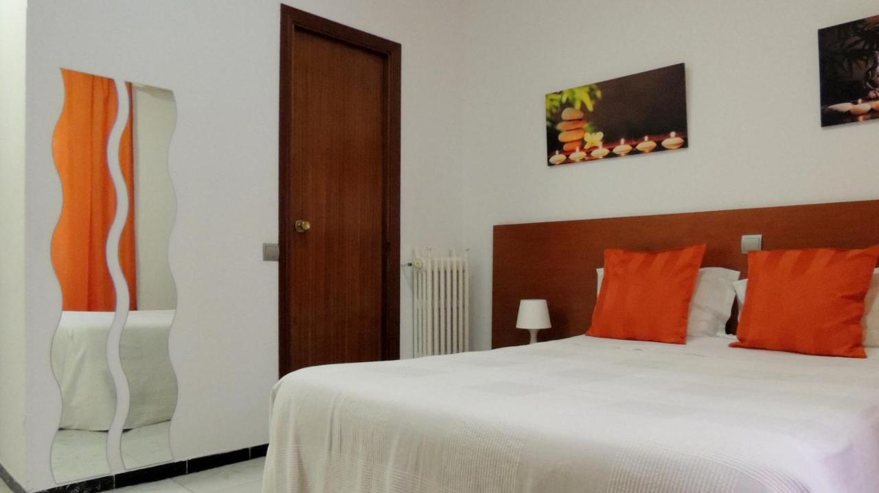מדריד Hostal Cervantes מראה חיצוני תמונה