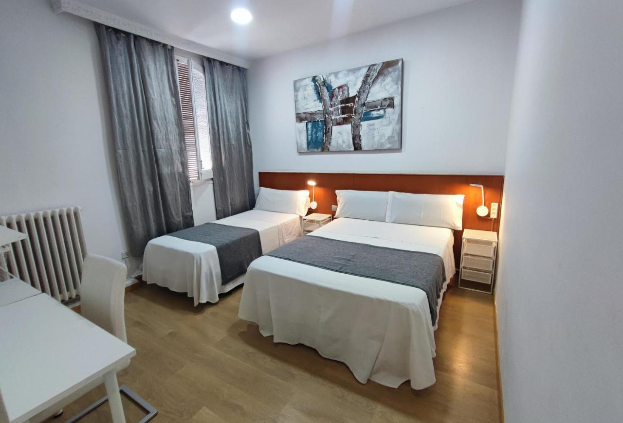 מדריד Hostal Cervantes מראה חיצוני תמונה