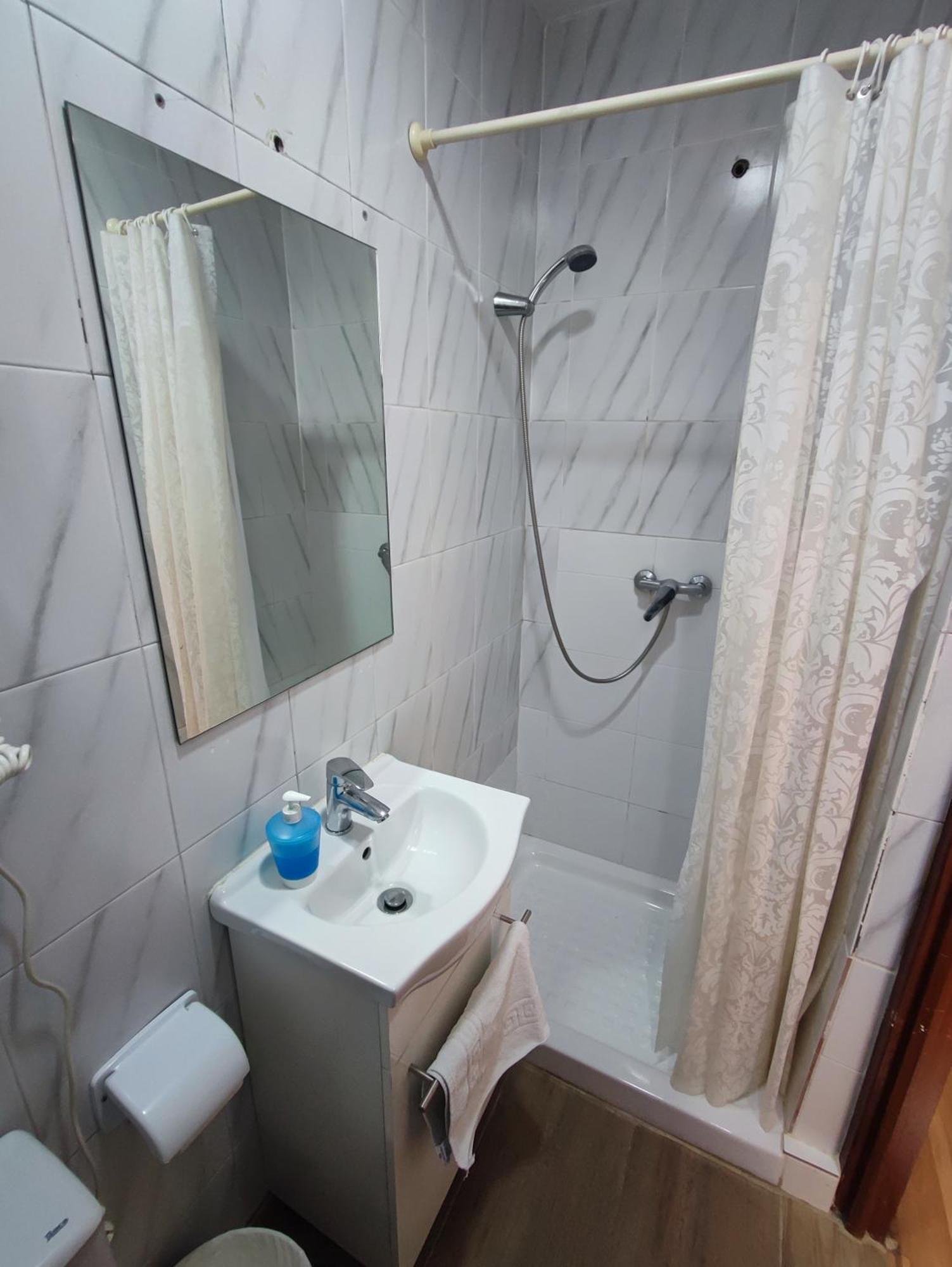 מדריד Hostal Cervantes מראה חיצוני תמונה