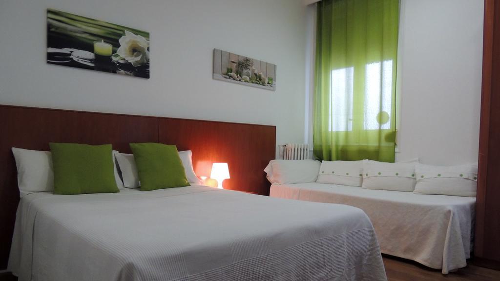 מדריד Hostal Cervantes מראה חיצוני תמונה